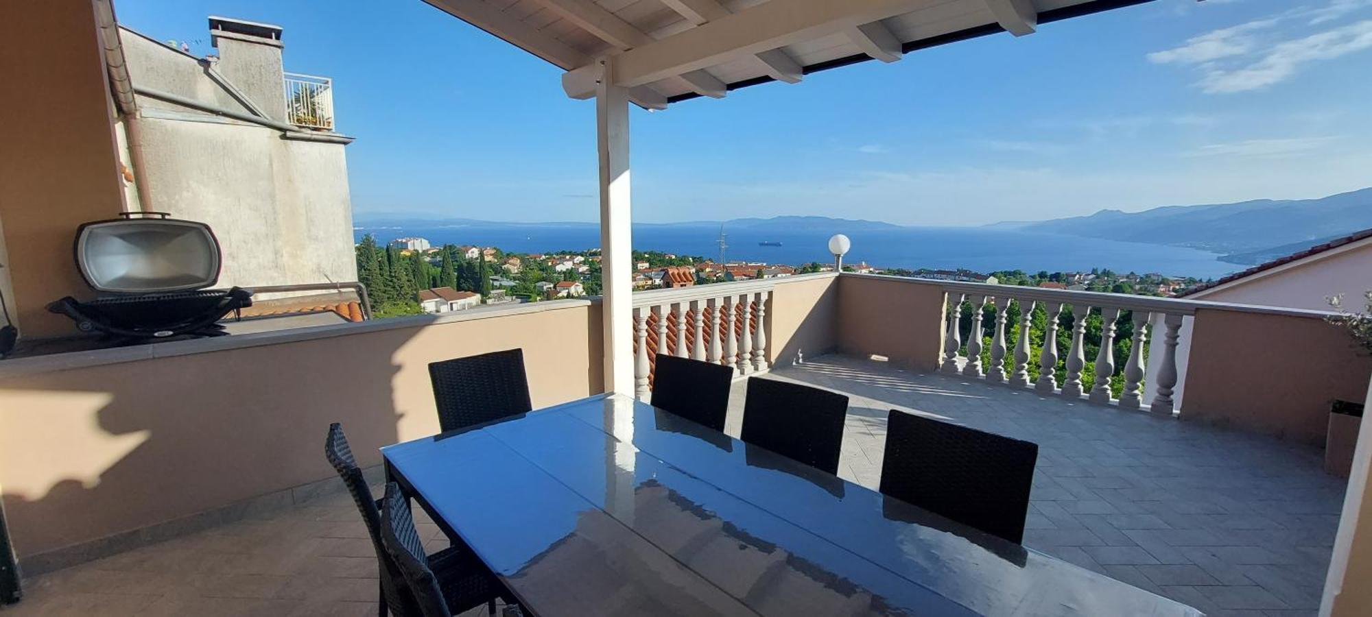 Apartments Villa Kastav In Old Town Center With Sea View And Parking ภายนอก รูปภาพ