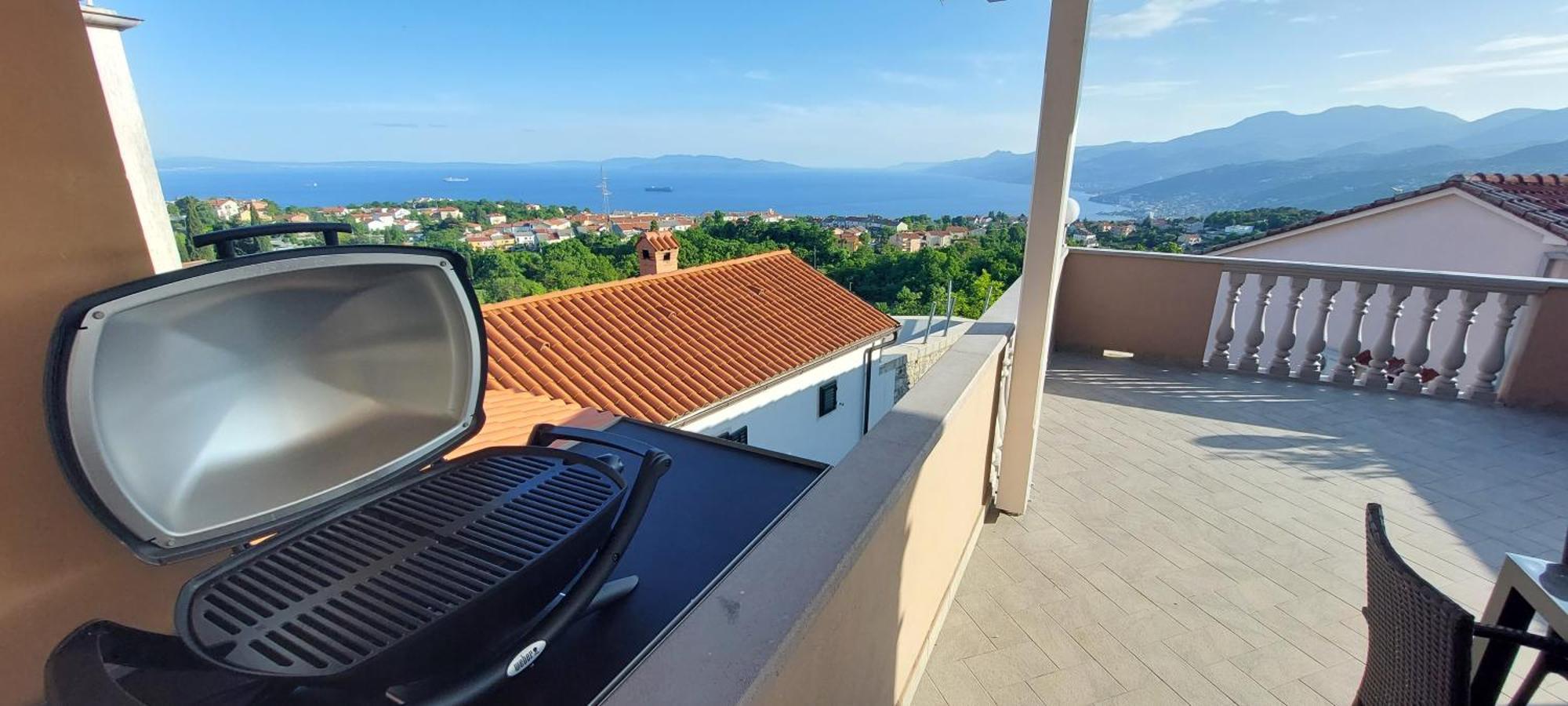 Apartments Villa Kastav In Old Town Center With Sea View And Parking ภายนอก รูปภาพ