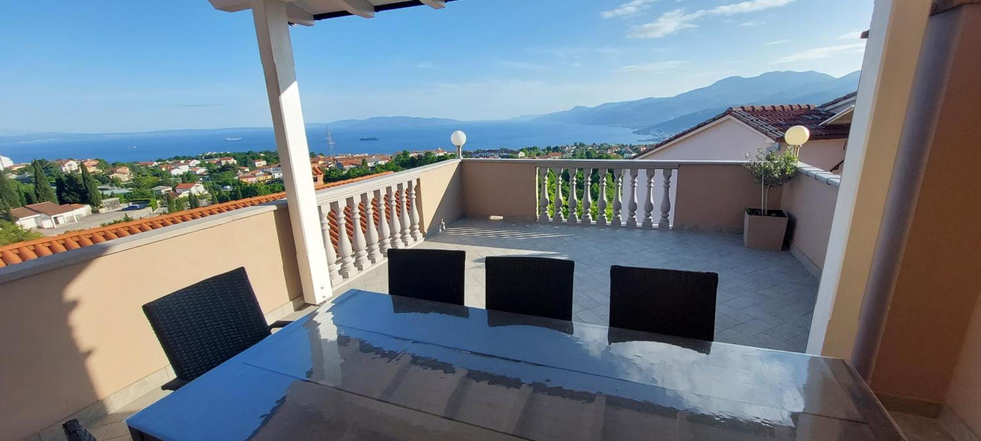 Apartments Villa Kastav In Old Town Center With Sea View And Parking ภายนอก รูปภาพ