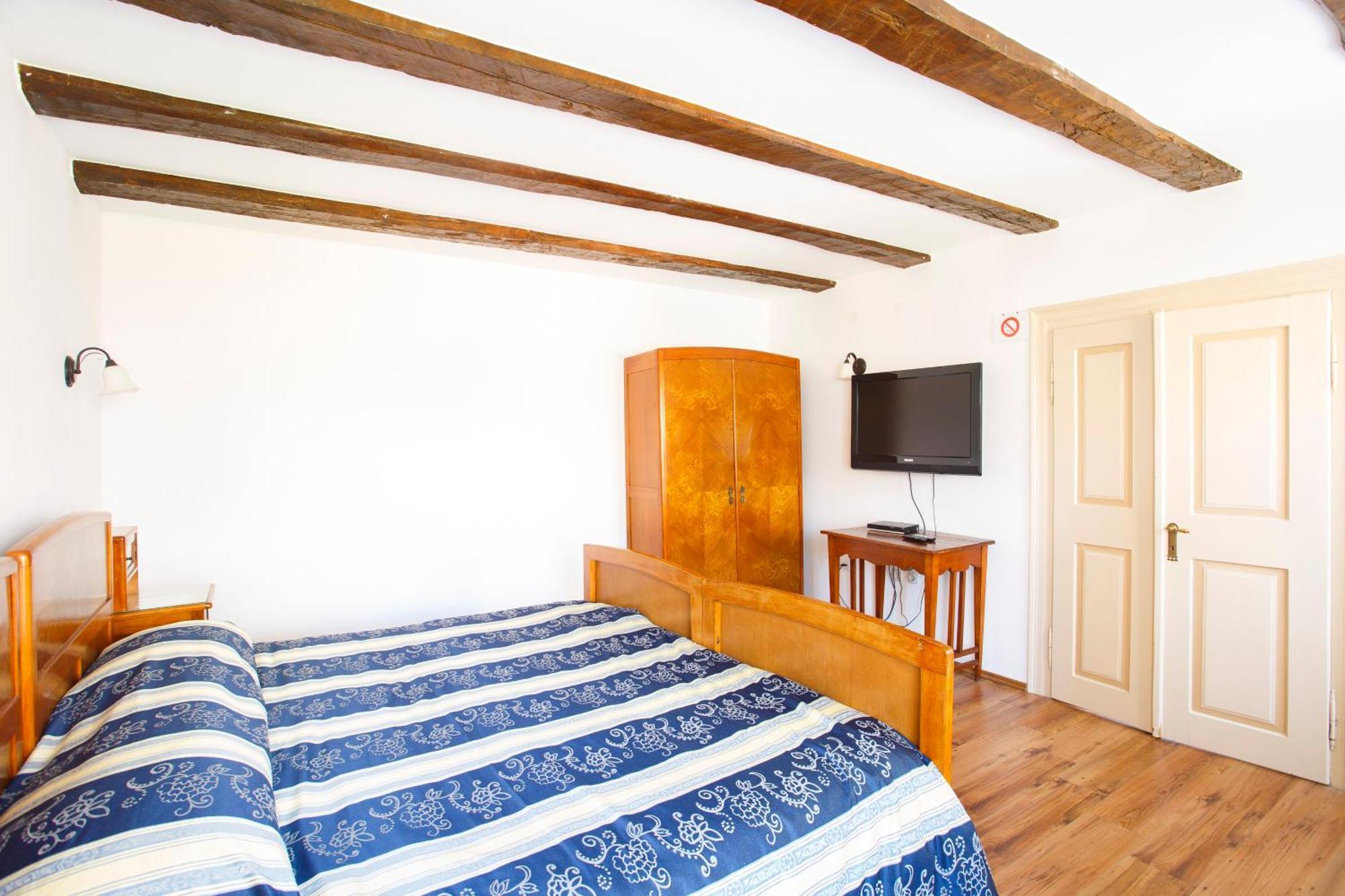 Apartments Villa Kastav In Old Town Center With Sea View And Parking ภายนอก รูปภาพ