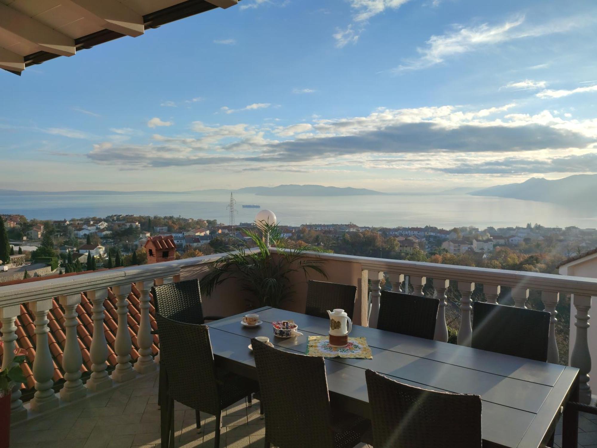 Apartments Villa Kastav In Old Town Center With Sea View And Parking ภายนอก รูปภาพ