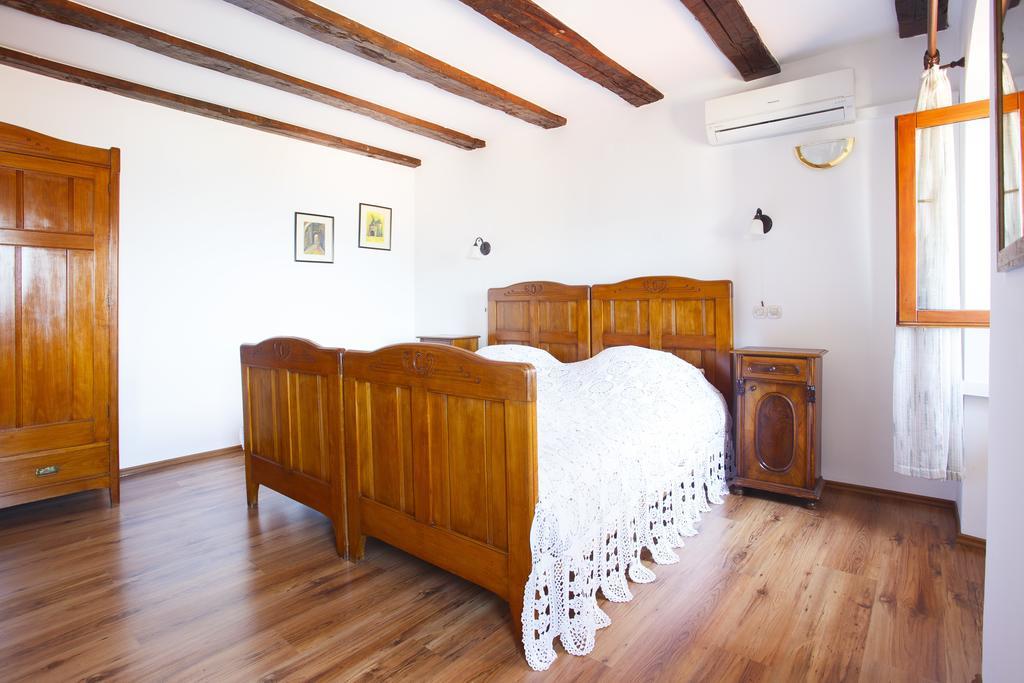 Apartments Villa Kastav In Old Town Center With Sea View And Parking ห้อง รูปภาพ