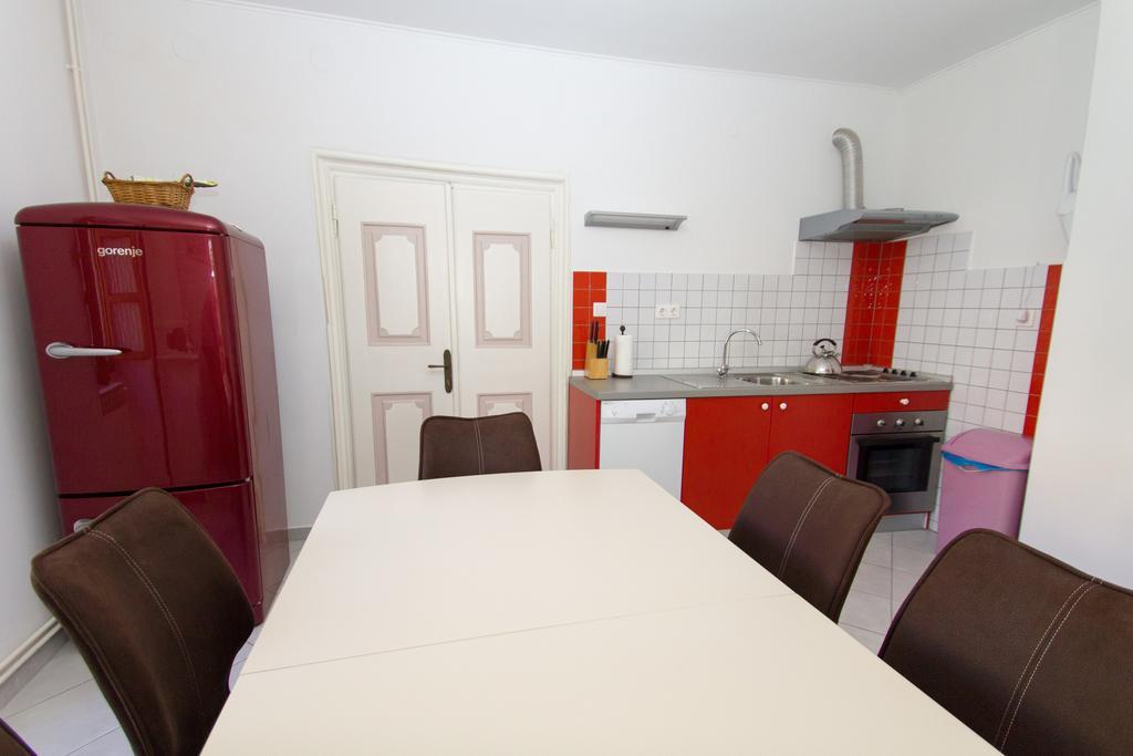 Apartments Villa Kastav In Old Town Center With Sea View And Parking ภายนอก รูปภาพ