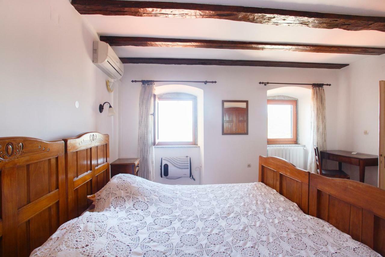 Apartments Villa Kastav In Old Town Center With Sea View And Parking ภายนอก รูปภาพ
