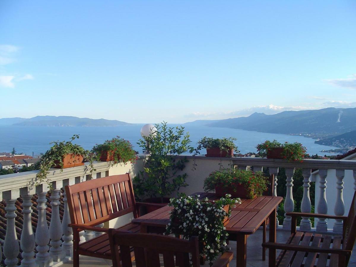Apartments Villa Kastav In Old Town Center With Sea View And Parking ภายนอก รูปภาพ